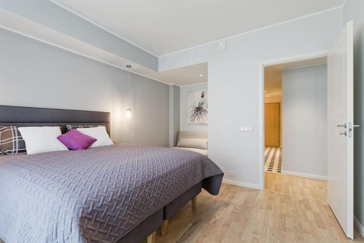 Central Apartments, Quiet With Free Parking And Ac. Talin Exterior foto