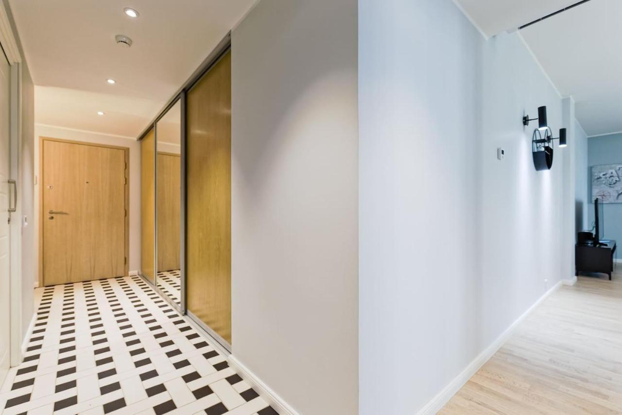 Central Apartments, Quiet With Free Parking And Ac. Talin Exterior foto